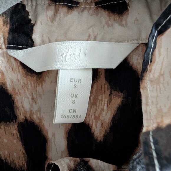 H&M Ruffle Leopard Print Blouse High Collar Oversized Crop Size Small - Picture 7 of 15